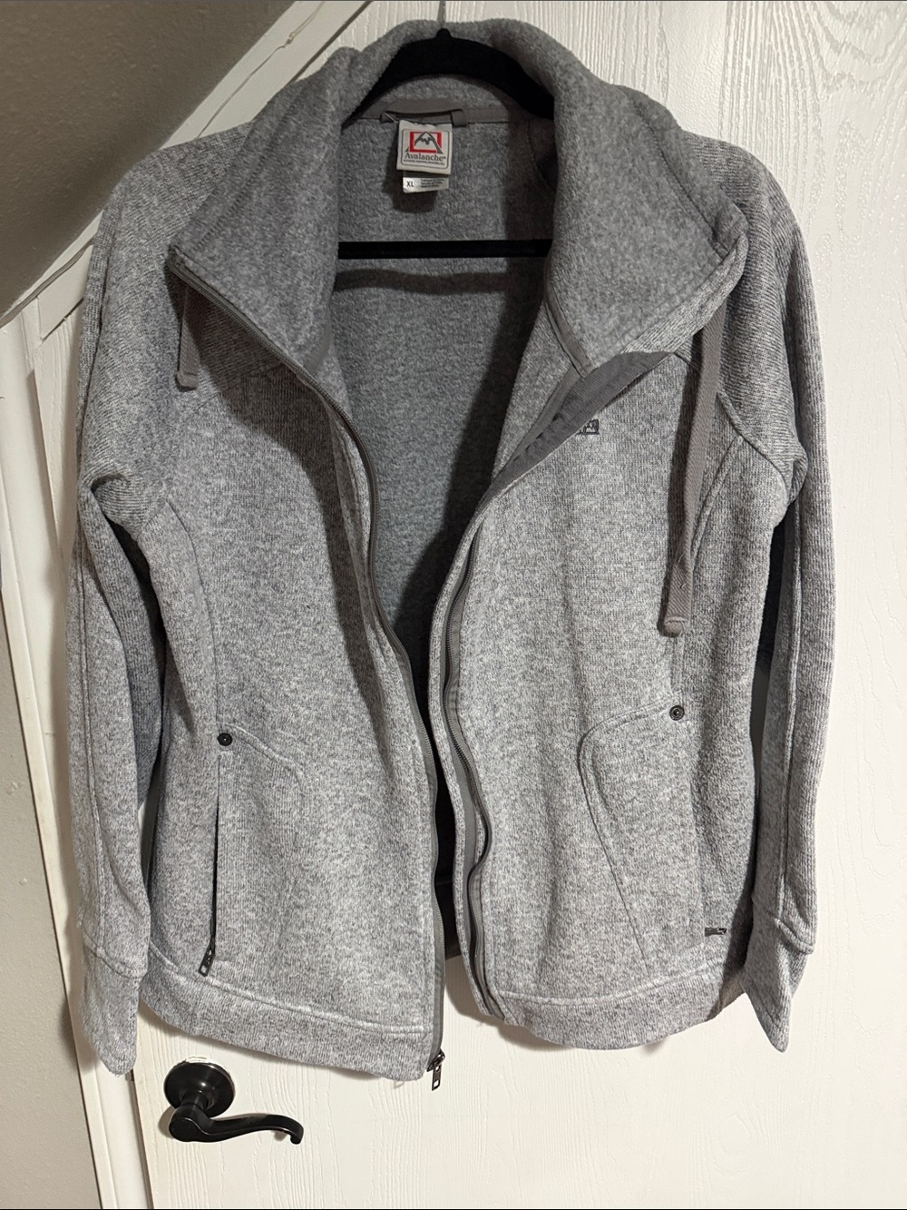 Avalanche Outdoors Light Gray Full-Zip Jacket